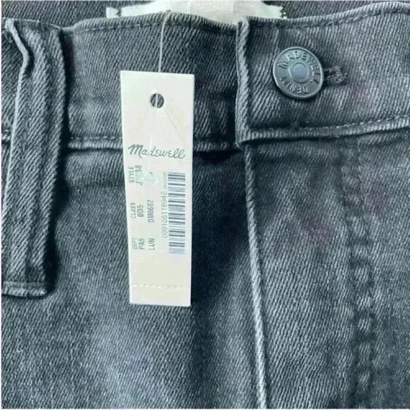 Madewell- Denim Straight Mini Skirt- Lunar
Wash: Step-Hem Edition Sz 30 NWT! - Picture 8 of 9